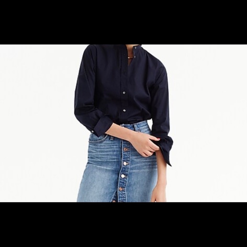 Denim skirt: Never been worn